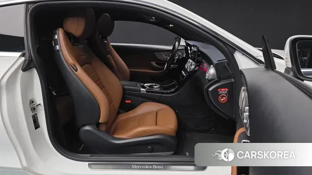 Mercedes-Benz C-Class W205 2019 Белый из Кореи, фото 2