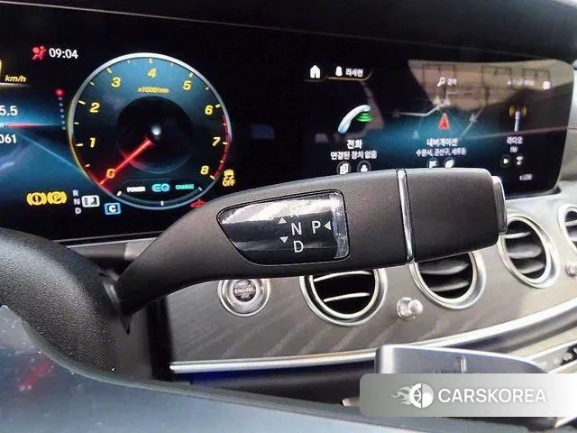 Mercedes-Benz E-Class W213 2023 Черный из Кореи, фото 2