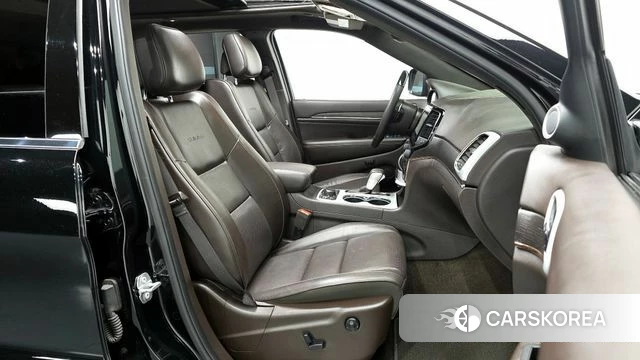 Jeep Grand Cherokee 2019 Черный из Кореи, фото 2