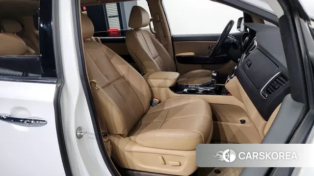 Kia The New Carnival 2019 Белый из Кореи, фото 2