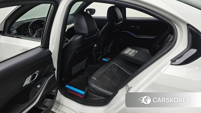 BMW 3 Series (G20) 2021 Белый из Кореи, фото 2
