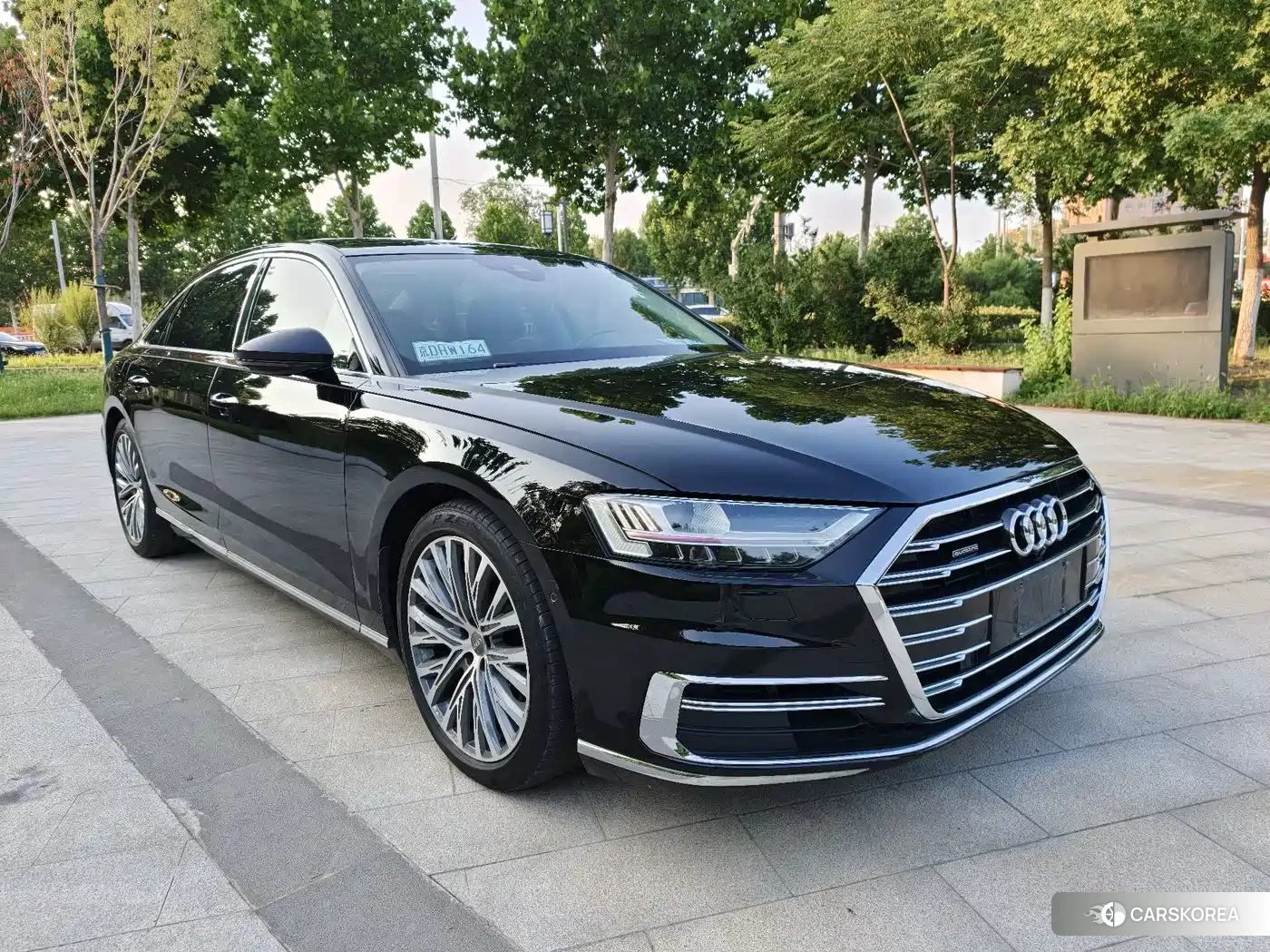 Audi A8 2019 Черный из Китая, фото 2
