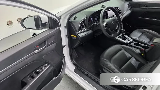 Hyundai Avante AD 2018 Белый из Кореи, фото 2