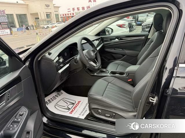 Volkswagen Passat 2022 Черный из Китая, фото 2