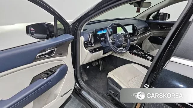 Kia Sportage 5th Generation Hybrid 2023 Черный из Кореи, фото 2