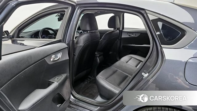 Kia The New K3 2nd generation 2021 Серый из Кореи, фото 2