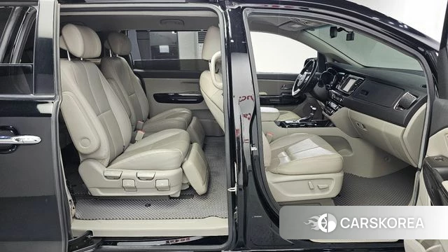 Kia The New Carnival 2018 Черный из Кореи, фото 2