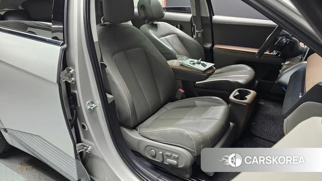 Hyundai Ionic 5 2022 Серебристо-серый из Кореи, фото 2