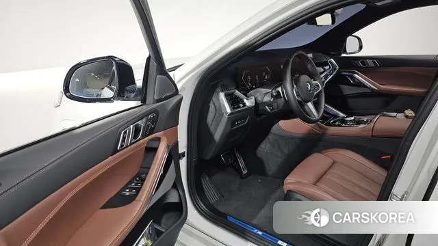 BMW X6 (G06) 2025 Белый из Кореи, фото 2