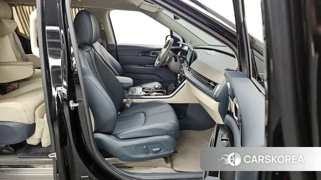 Kia Carnival 4th generation 2022 Черный из Кореи, фото 2