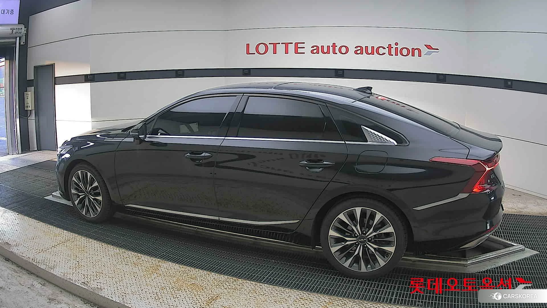 Kia K8 2023 Aurora Black Pearl из Кореи, фото 2
