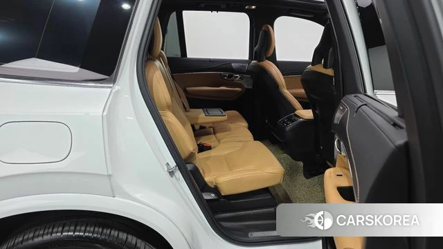 Volvo XC90 second Generation 2021 Белый из Кореи, фото 2