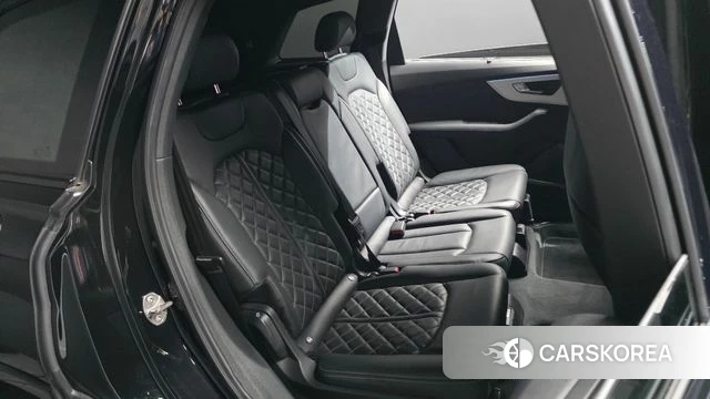 Audi Q7 (4M) 2023 Черный из Кореи, фото 2