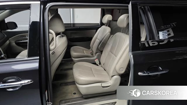 Kia The New Carnival 2019 Серый из Кореи, фото 2