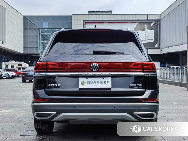 Volkswagen Tourang 2024 Черный из Китая, фото 2