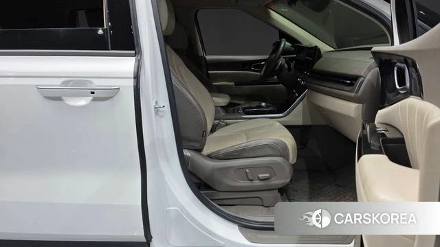 Kia Carnival 4th generation 2022 Белый из Кореи, фото 2