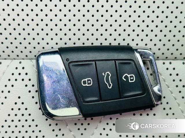 Volkswagen Magotan 2022 Черный из Китая, фото 2