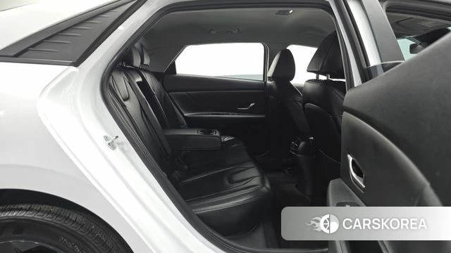 Hyundai Avante (CN7) 2022 Белый из Кореи, фото 2