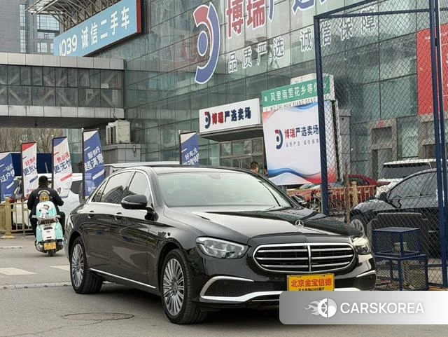 Mercedes-Benz E-class 2022 Черный из Китая, фото 2
