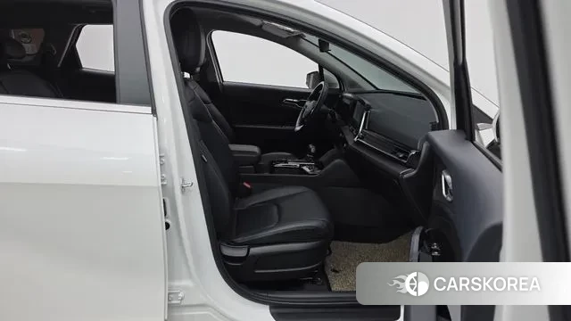 Kia Sportage 5th Generation 2022 Белый из Кореи, фото 2