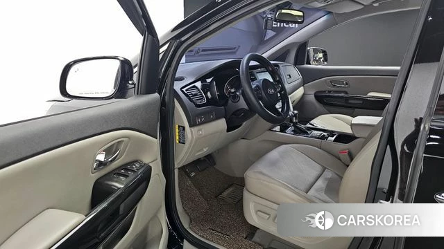 Kia All New Carnival 2018 Черный из Кореи, фото 2