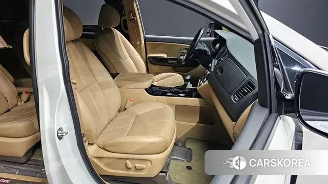 Kia The New Carnival 2018 Белый из Кореи, фото 2