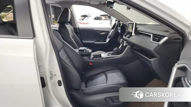 Toyota RAV4 5th Generation 2025 Белый из Кореи, фото 2