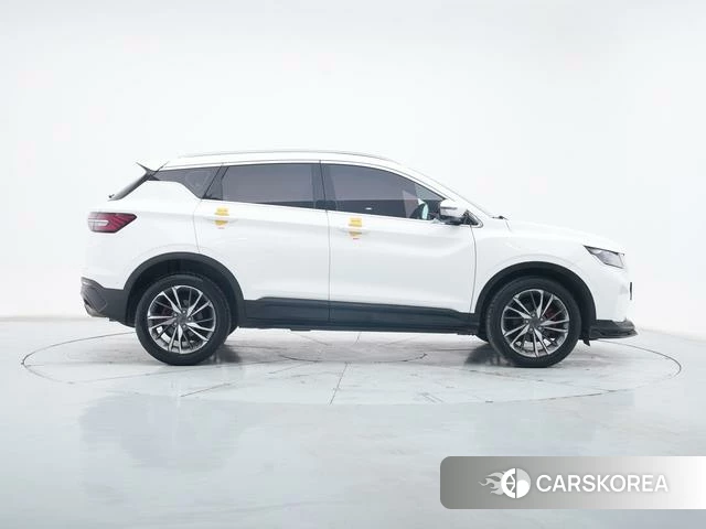 Geely Automobile Binyue 2019 Белый из Китая, фото 2