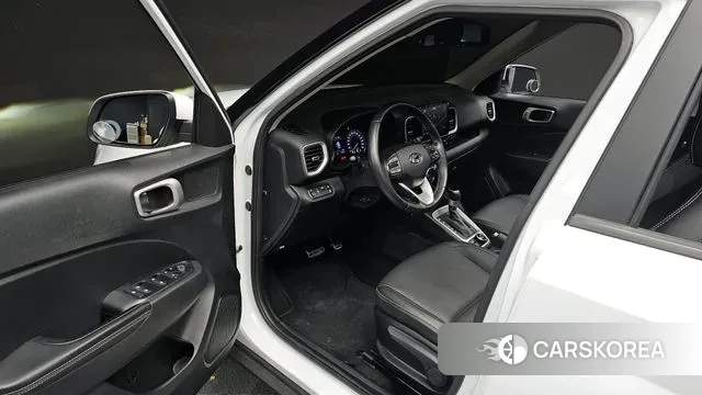 Hyundai Venue 2022 Белый из Кореи, фото 2