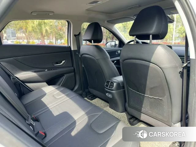Hyundai Elantra 2024 Белый из Китая, фото 2