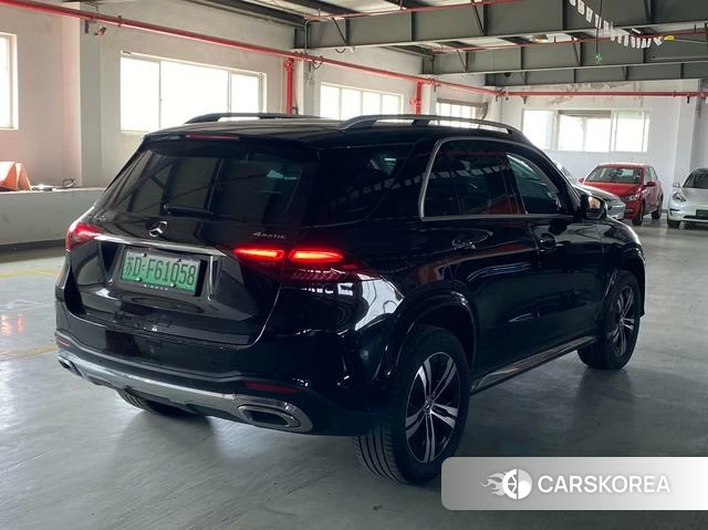 Mercedes-Benz GLE PHEV 2024 Черный из Китая, фото 2