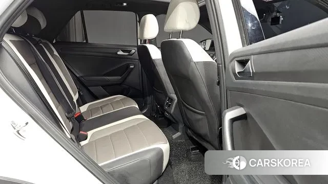 Volkswagen T-Roc 2022 Белый из Кореи, фото 2