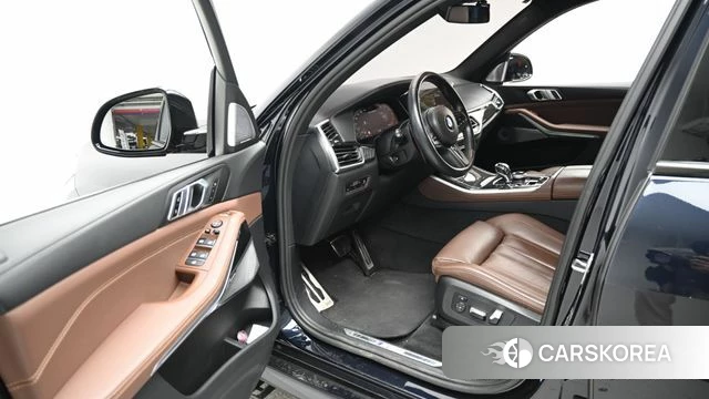 BMW X5 (G05) 2021 Черный из Кореи, фото 2