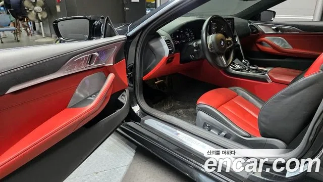 BMW 8 Series (G15) 2022 Черный из Кореи, фото 2