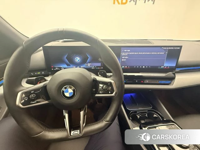 BMW 5 Series (G60) 2024 Синий из Кореи, фото 2