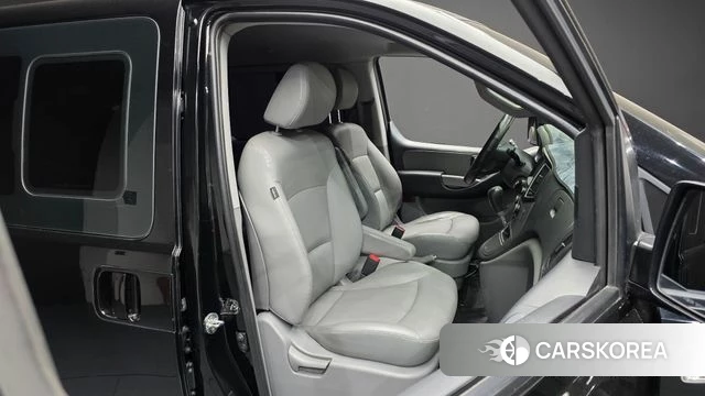 Hyundai The New Grand Starex 2020 Черный из Кореи, фото 2