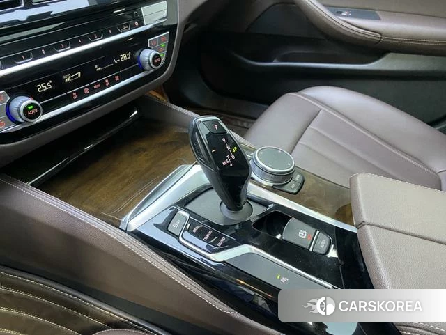 BMW 5 series id 3869930 из Китая 2