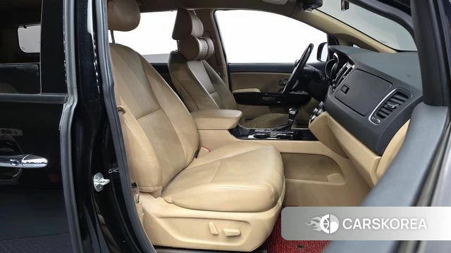 Kia The New Carnival 2018 Черный из Кореи, фото 2