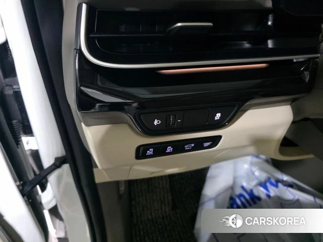Kia The New Carnival 4th Generation 2023 Жемчужный цвет из Кореи, фото 2