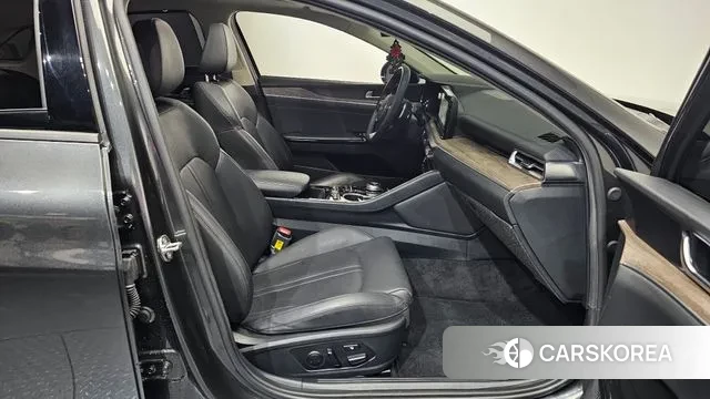 Kia K5 3rd generation 2023 Серый из Кореи, фото 2