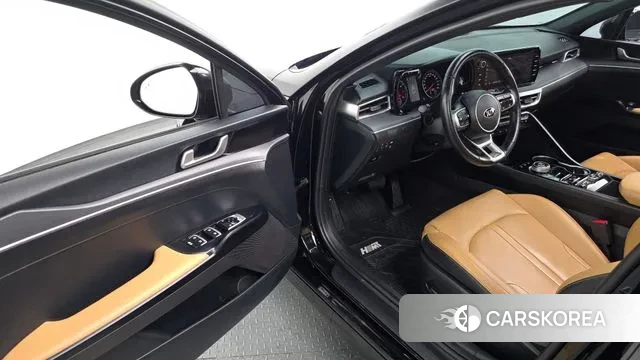 Kia K5 3rd generation 2021 Черный из Кореи, фото 2
