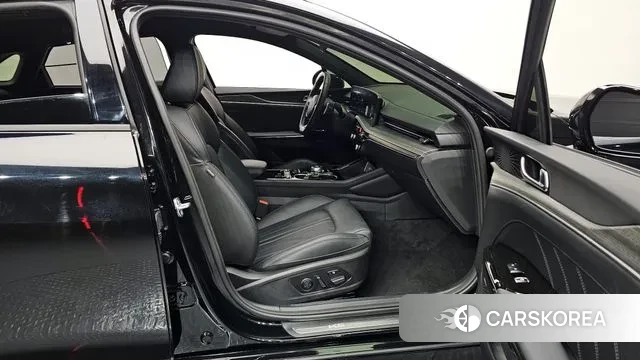 Kia The New K5 3rd generation 2025 Черный из Кореи, фото 2