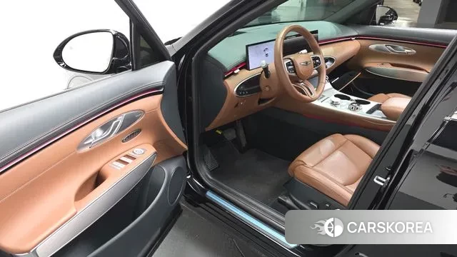 Genesis GV70 2024 Черный из Кореи, фото 2