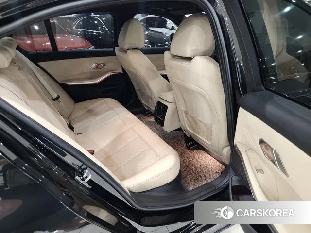 BMW 3 Series (G20) 2021 Черный из Кореи, фото 2