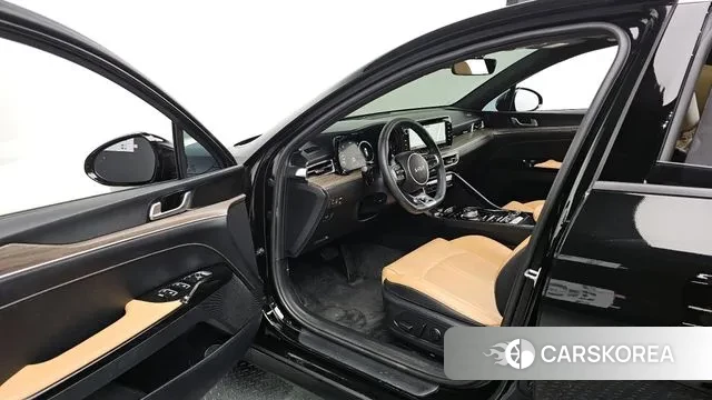 Kia K5 3rd generation 2023 Черный из Кореи, фото 2