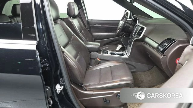 Jeep Grand Cherokee 2018 Черный из Кореи, фото 2