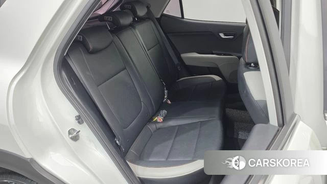 Kia Stonic 2018 Белый из Кореи, фото 2