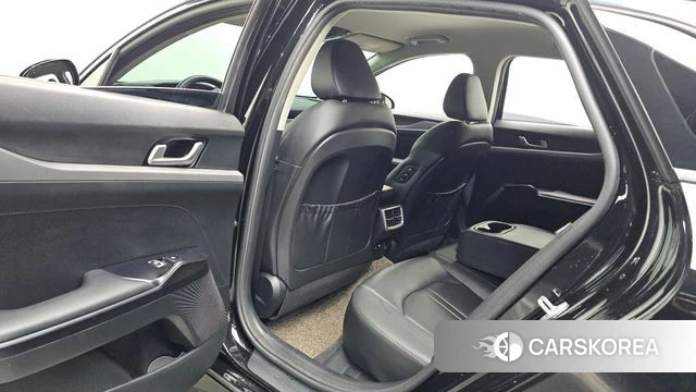 Kia K5 3rd generation 2023 Черный из Кореи, фото 2