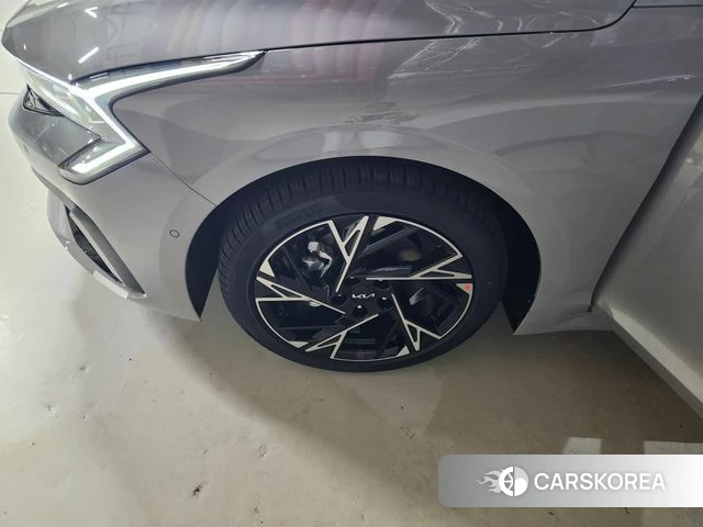Kia The New K5 3rd generation 2026 Серебристо-серый из Кореи, фото 2