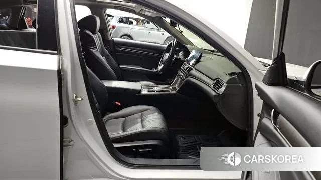 Honda Accord 10th Generation 2018 Белый из Кореи, фото 2